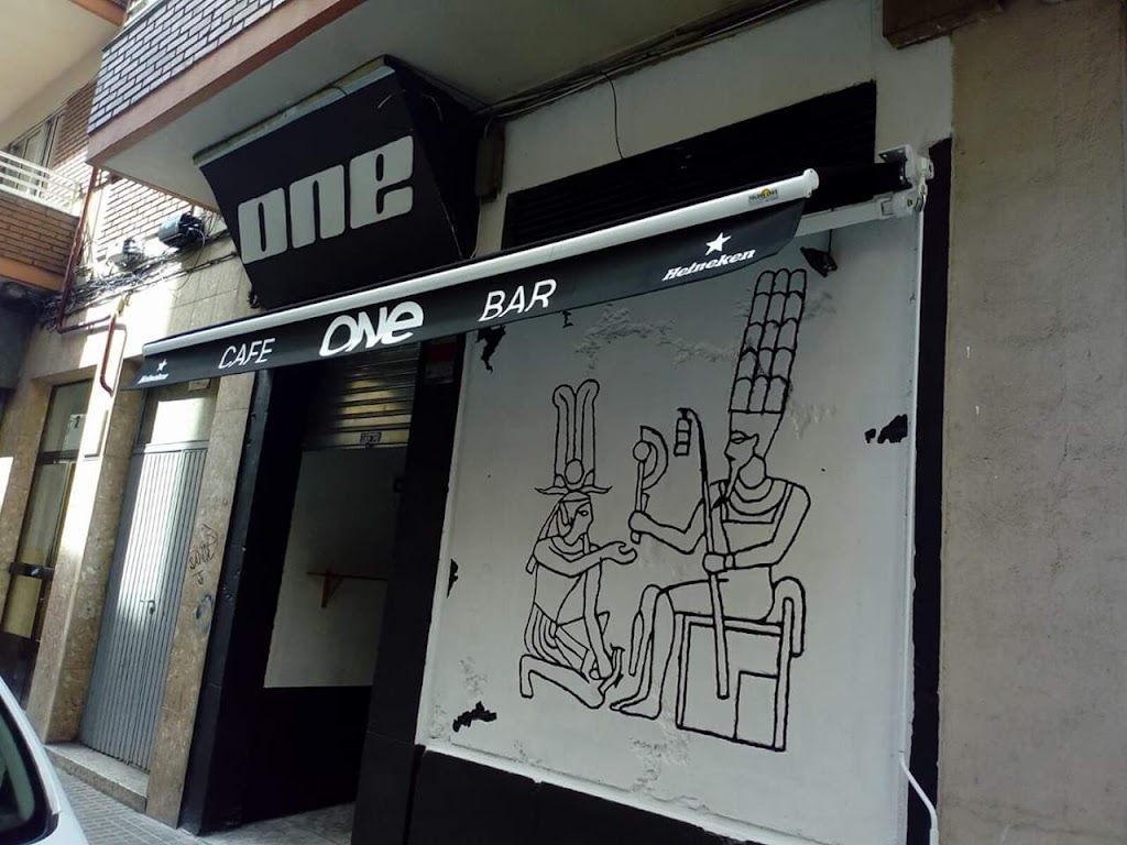 ONe Cafe & Bar