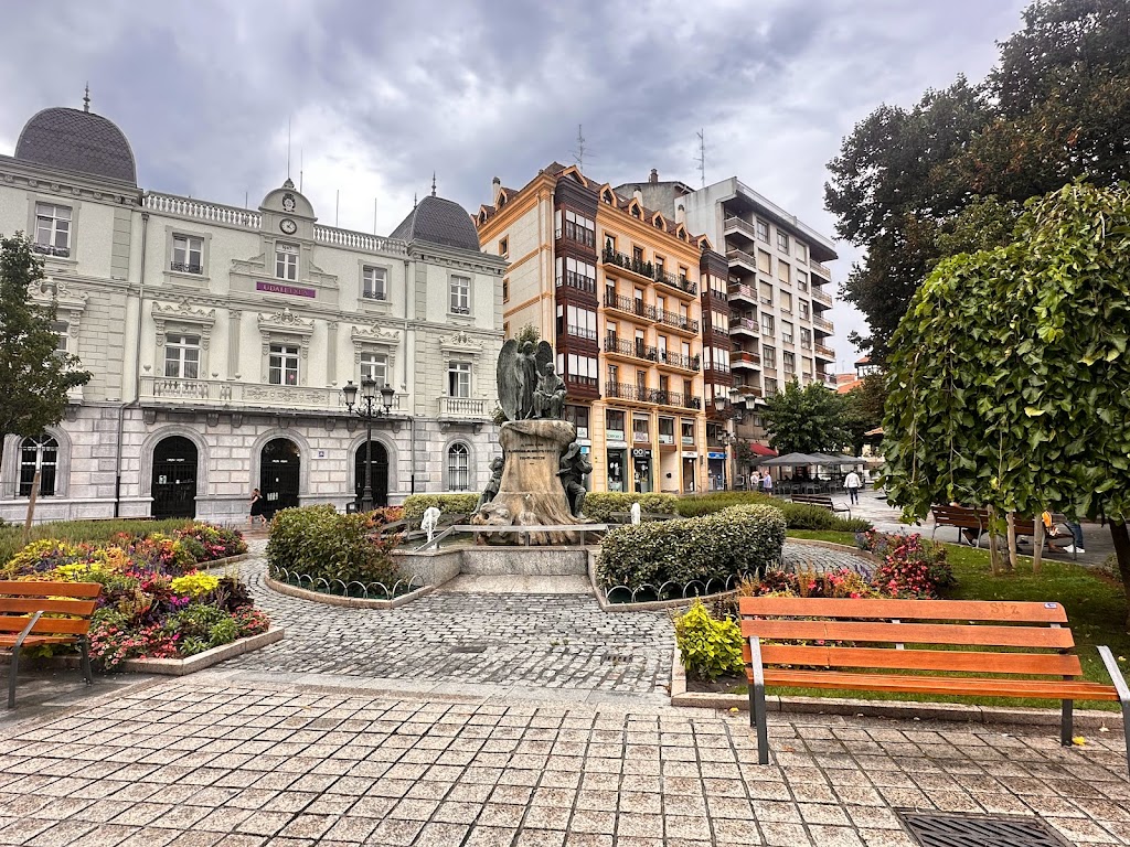 Fuente y monumento de Murrieta