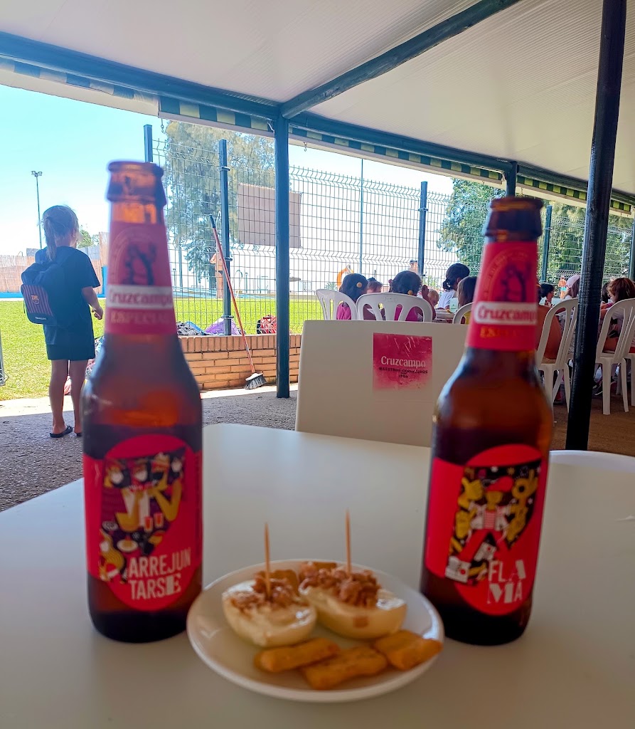 Bar El Rabanito — Comida y bebida