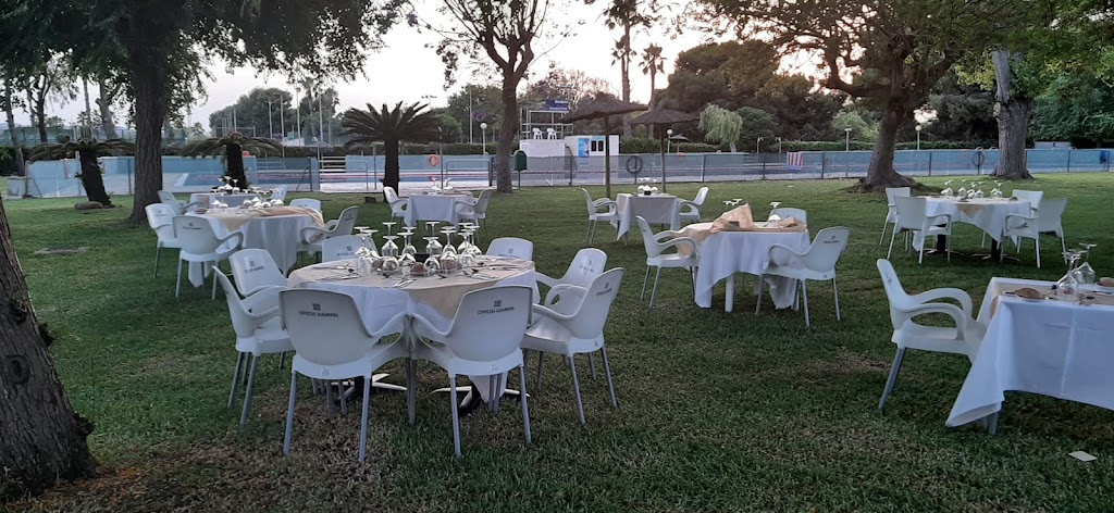 Cafeteria Restaurante Club Deportivo Santa Ana — Del propietario