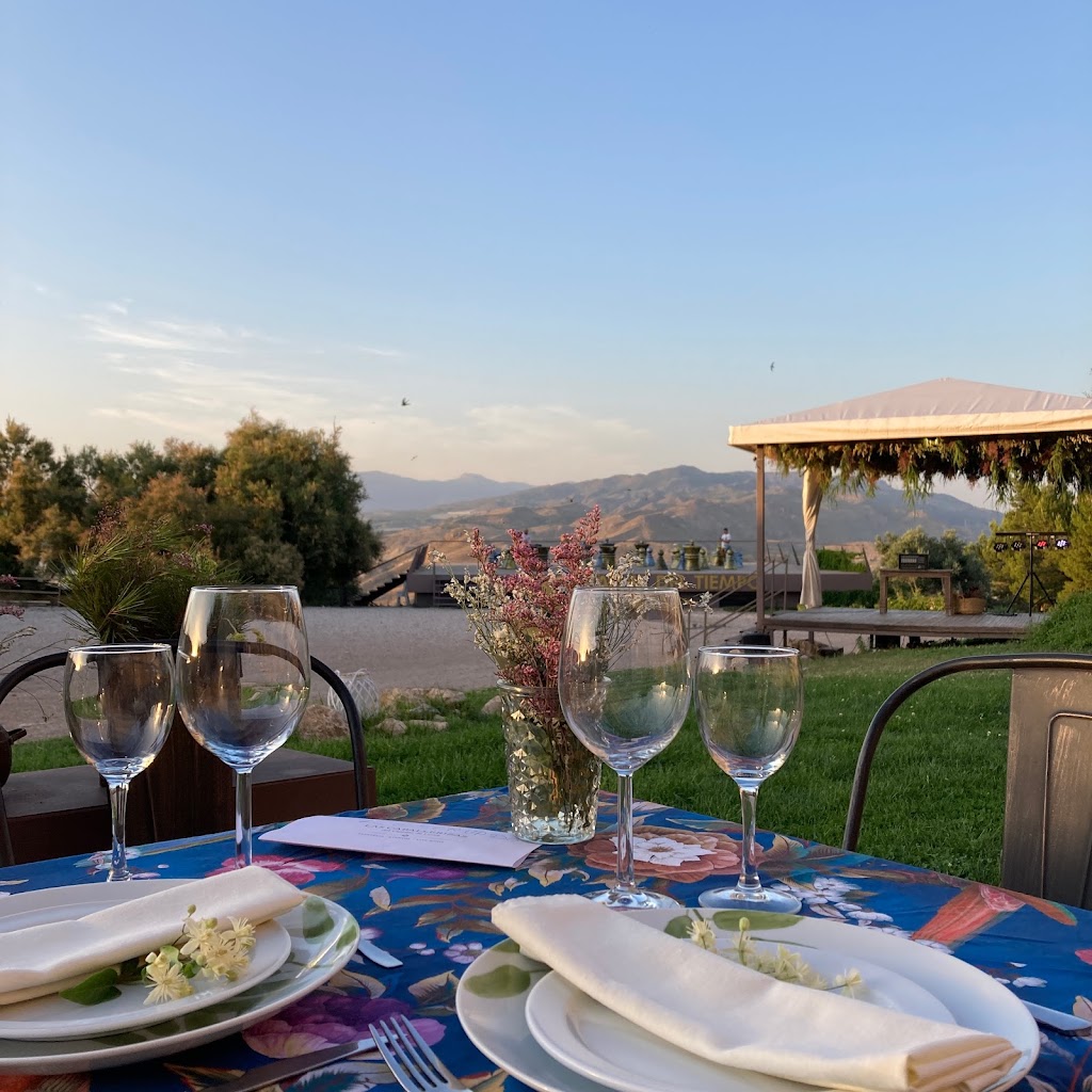 Las Caballerizas del Castillo de Lorca — Comida y bebida