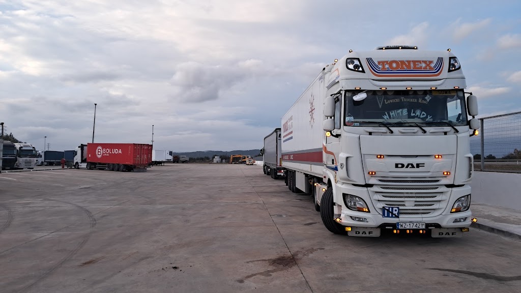 aparcamiento de camiones