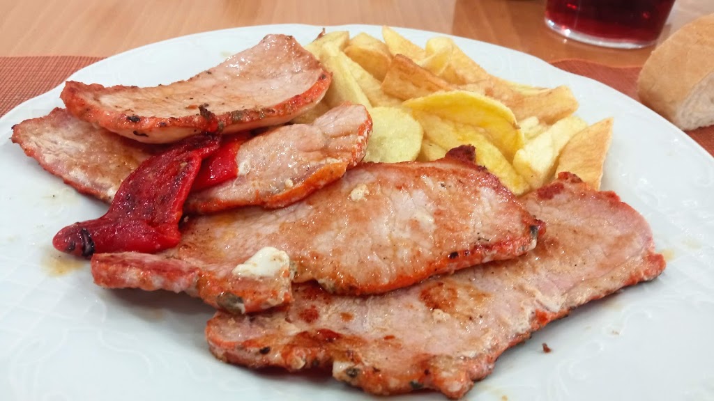 Restaurante Marcos Jatetxea — Comida y bebida