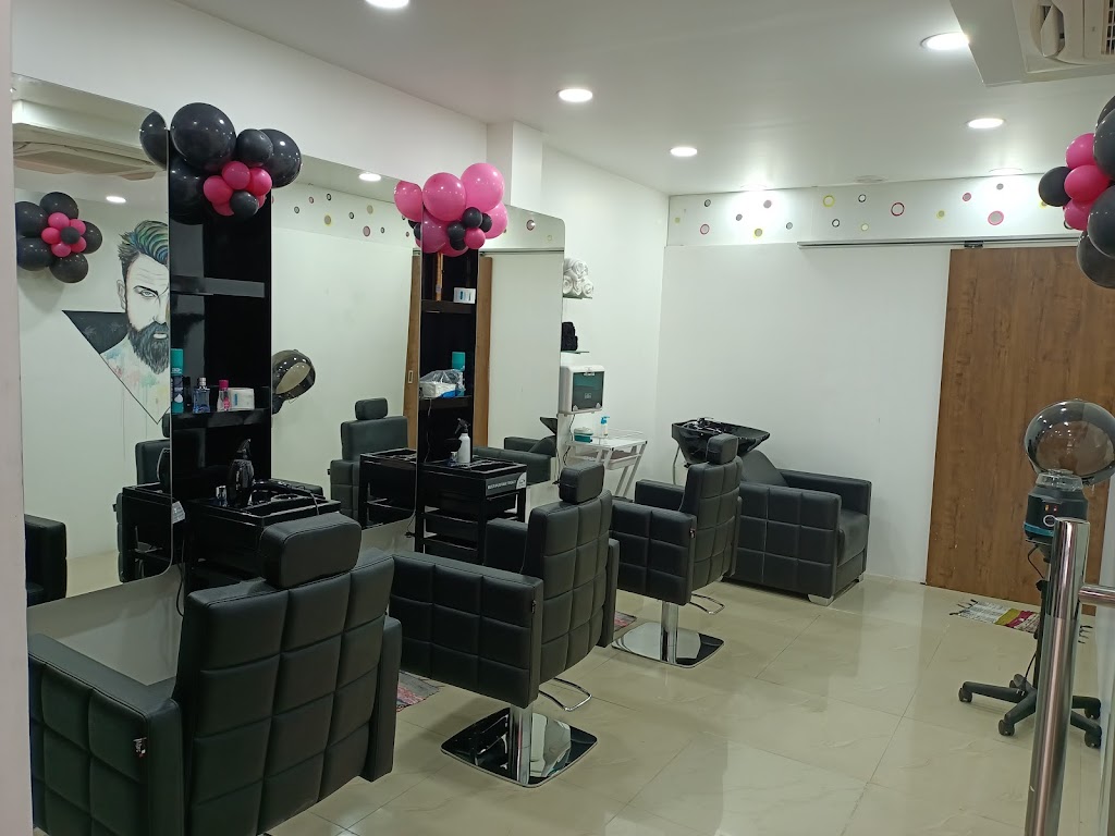 Glam Studios Selaiyur