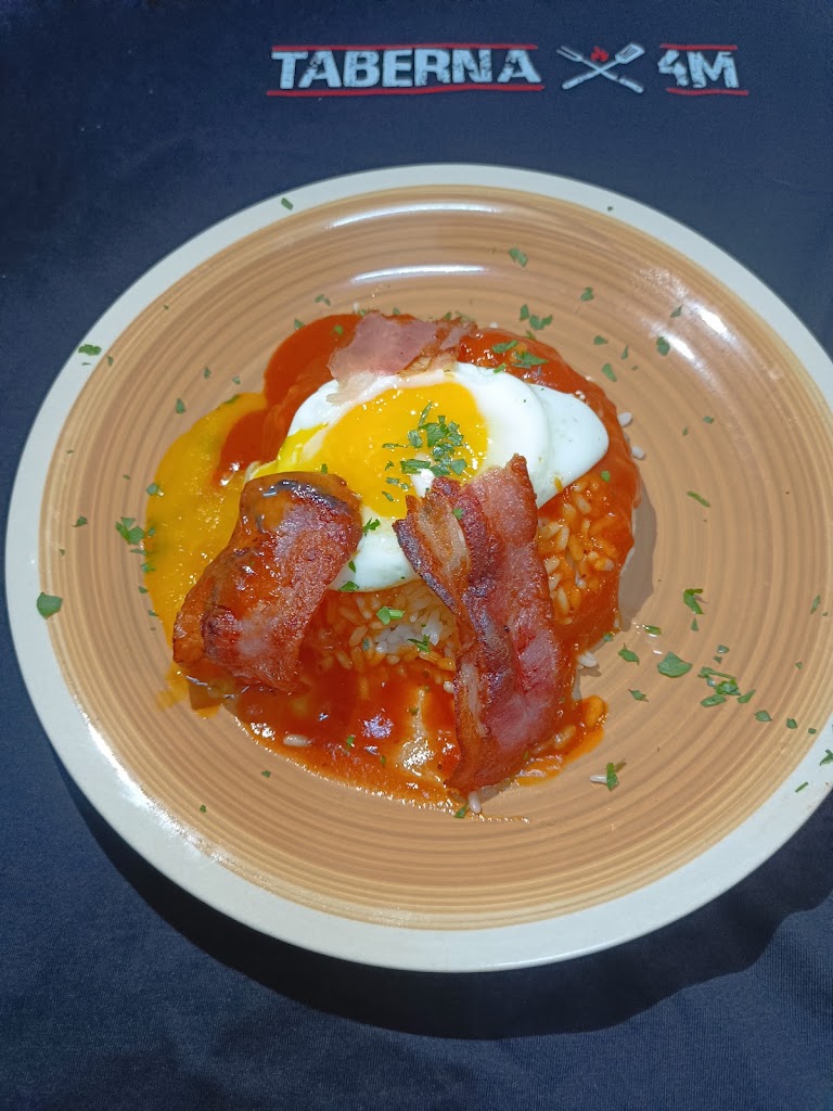 Taberna 4 m — Huevos rancheros