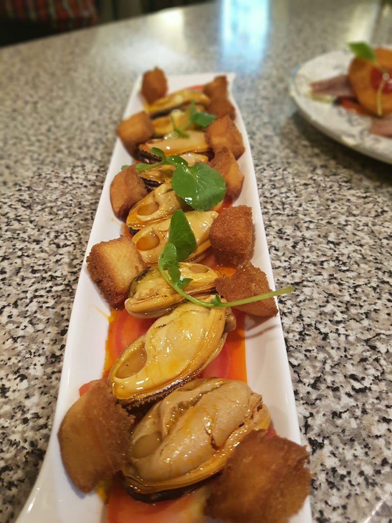 Sevebrau Tavern Craft-Bar Taproom — Comida y bebida