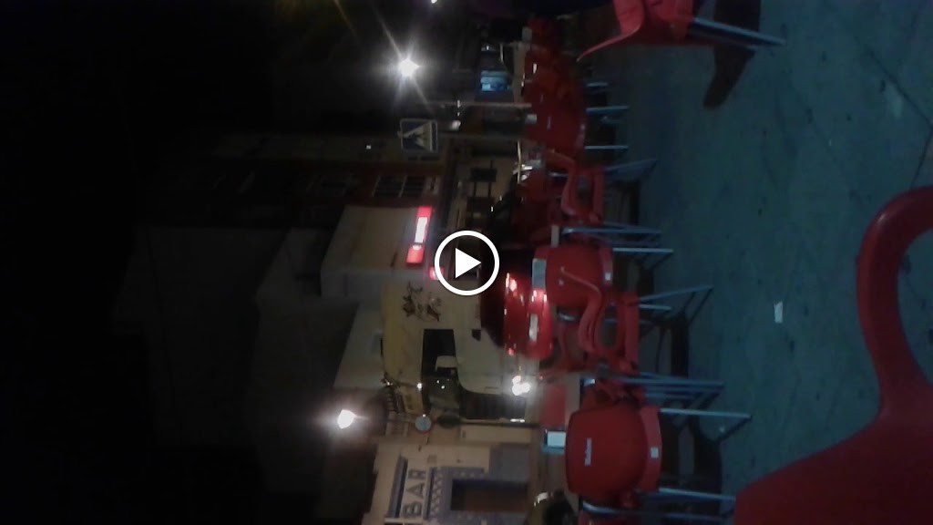 Calle El cafe bar Emilio — Videos