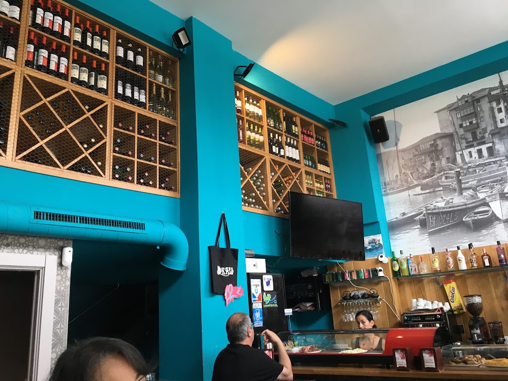 Bar BOKALE — Ambiente