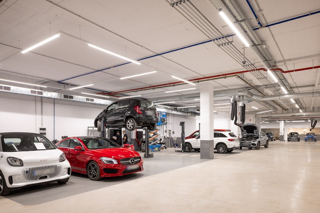 Concesionario Mercedes-Benz AMG QUADIS Autolica Sant Cugat del Valles. Horario de ventas. — Concesionario de automoviles