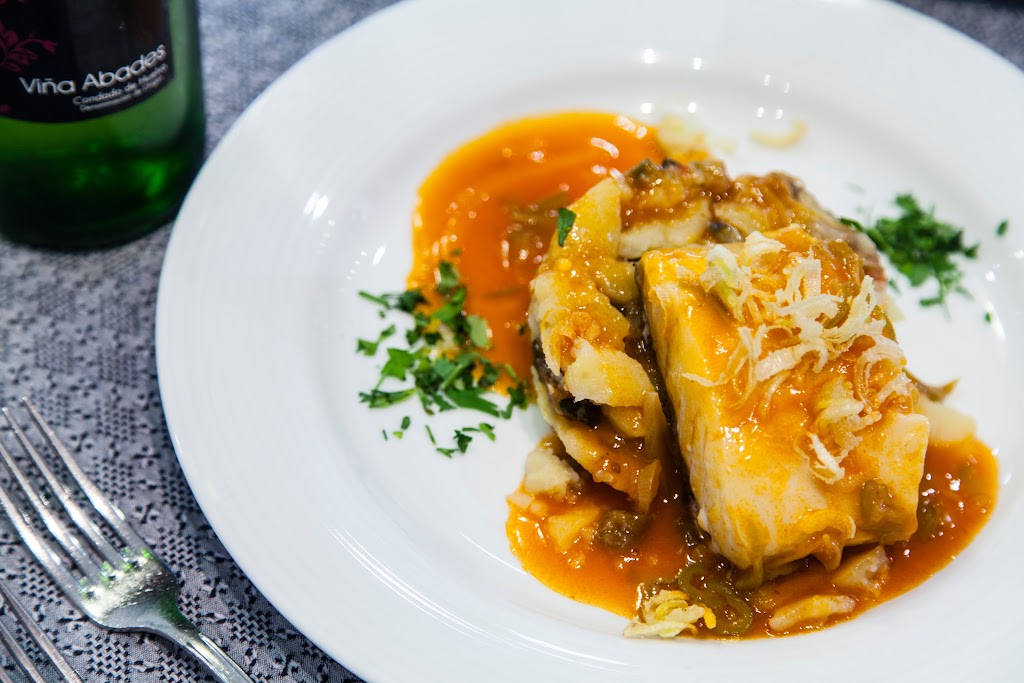 Abades Bailen — Comida y bebida