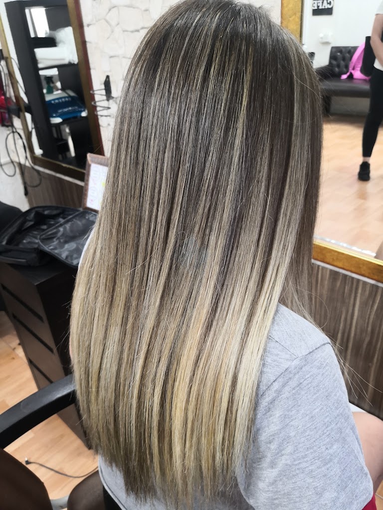 SALON DE PELUQUERIA DULCINEA CARRAMOLINO — Del propietario