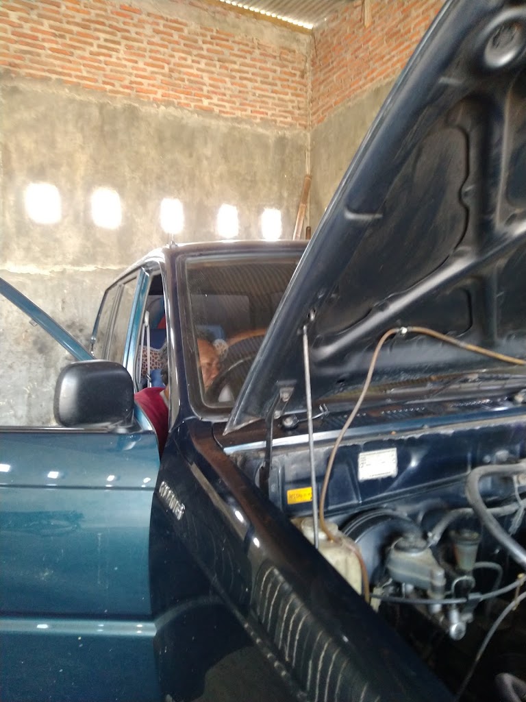 Bengkel Mobil Pak Budi "SEKARAN"