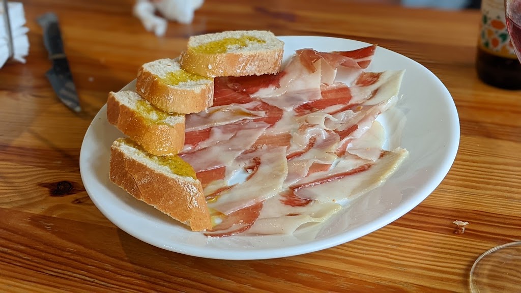 Restaurante "El Candelon" — Comida y bebida