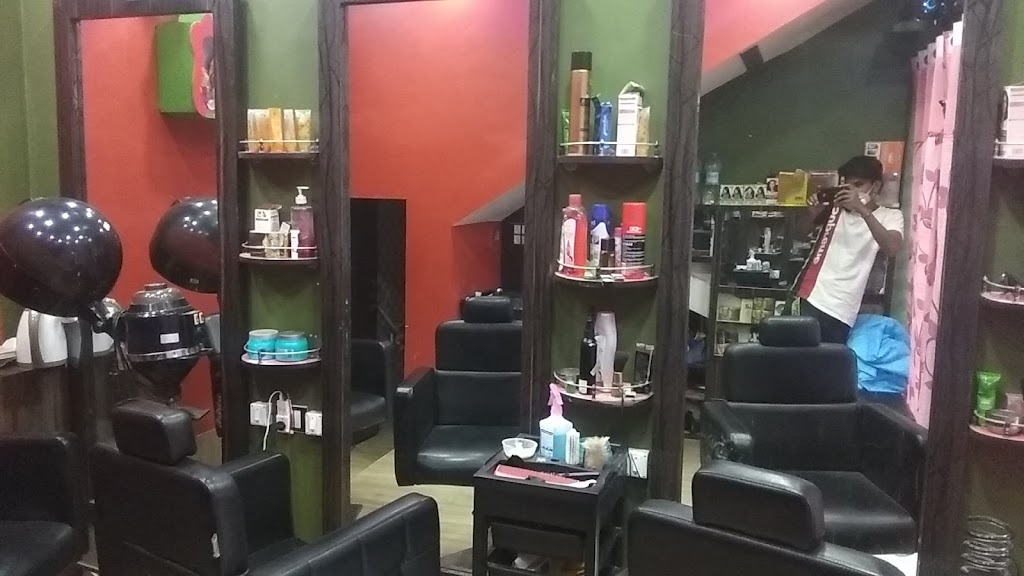 Kk Saloon