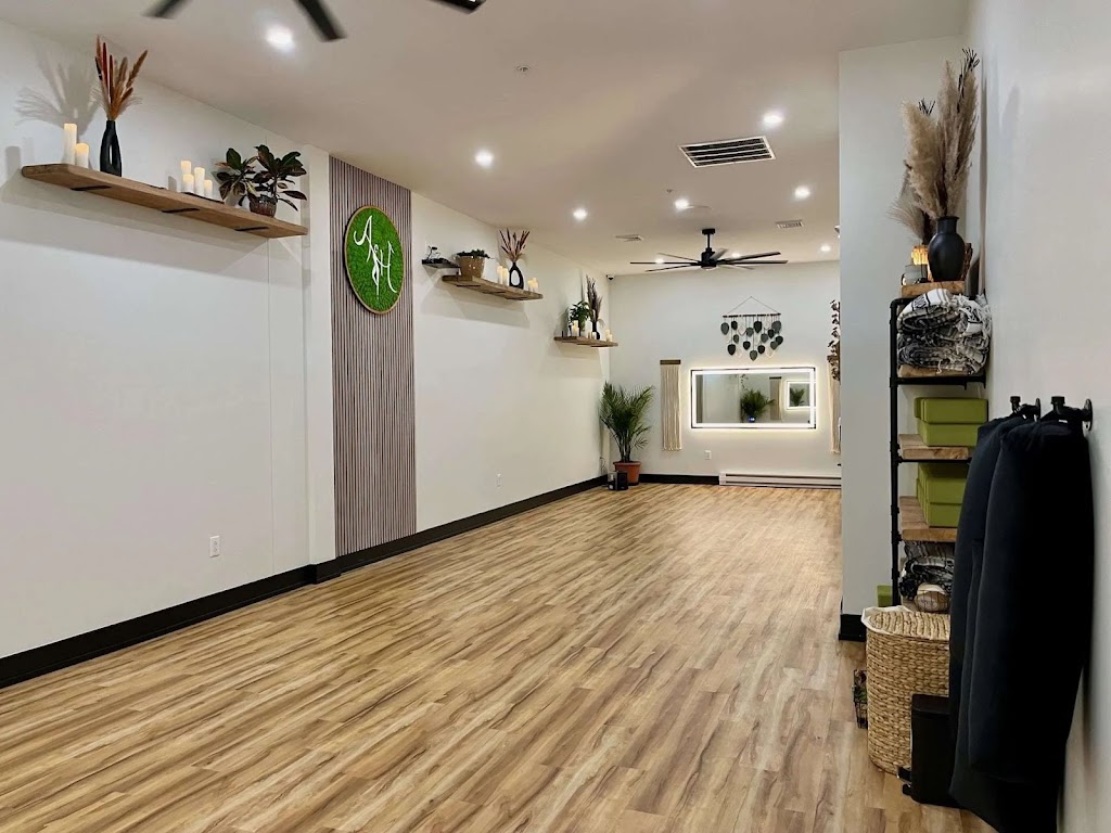  Adaptive Healing Yoga