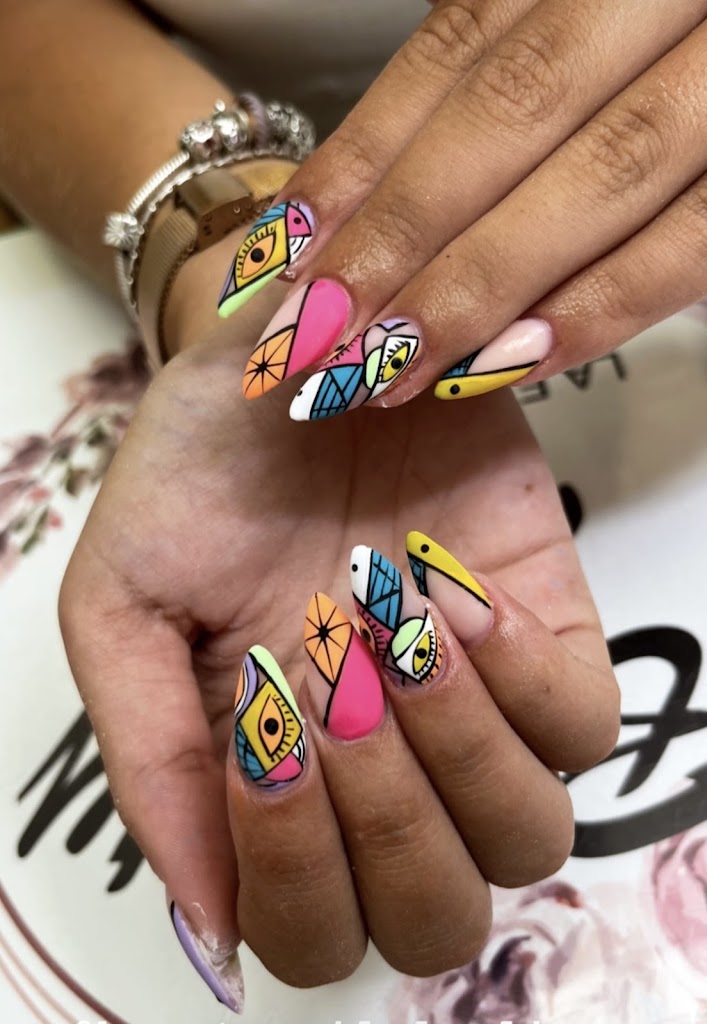 Beauty Nails La Eliana — Manicura