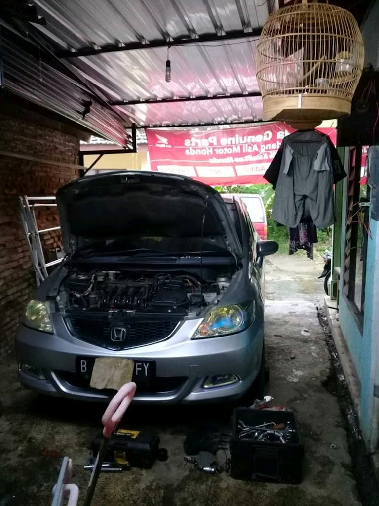 Bengkel mobil vio motor