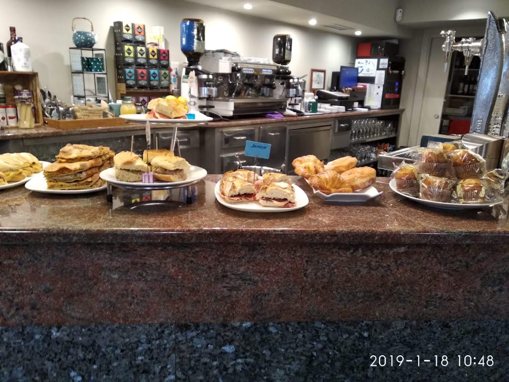Bar Karabixa — Comida y bebida