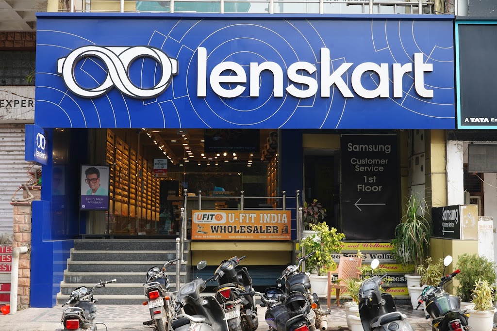 Lenskart Com Flagship Store At Sector 7 Rohini New Delhi