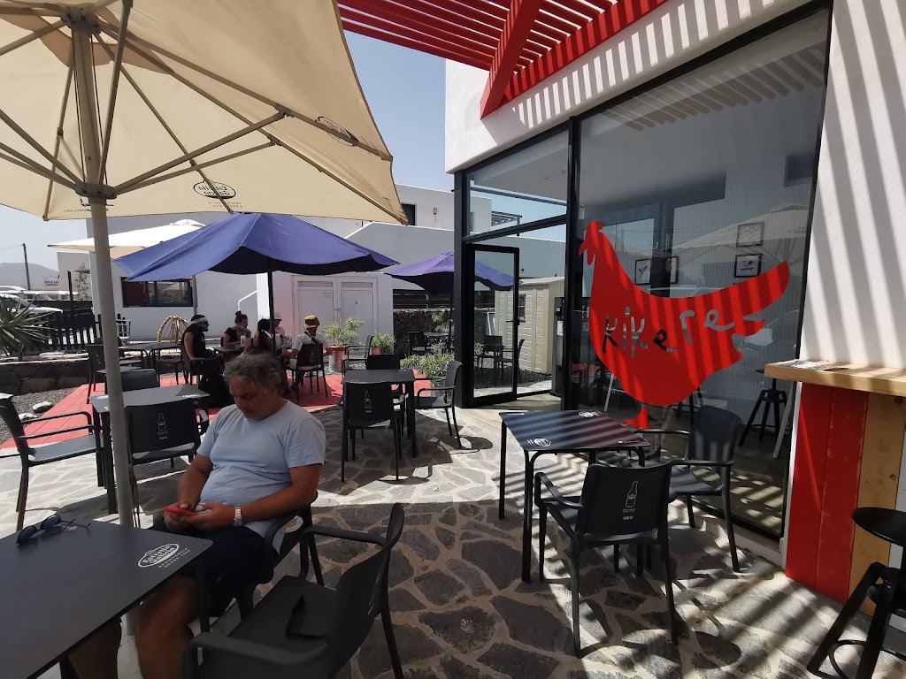 Kikere Pollos al Carbon — Ambiente