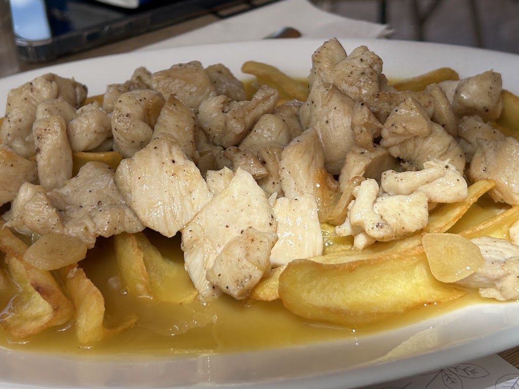 Bar Restaurante Los Cominos — Comida y bebida
