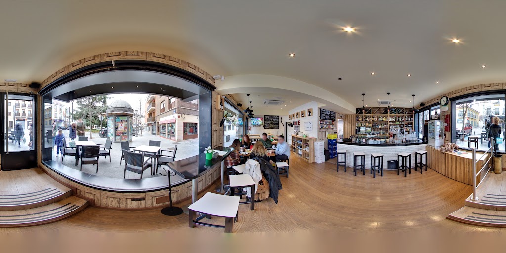 Taberna ReCorcho's — Ambiente