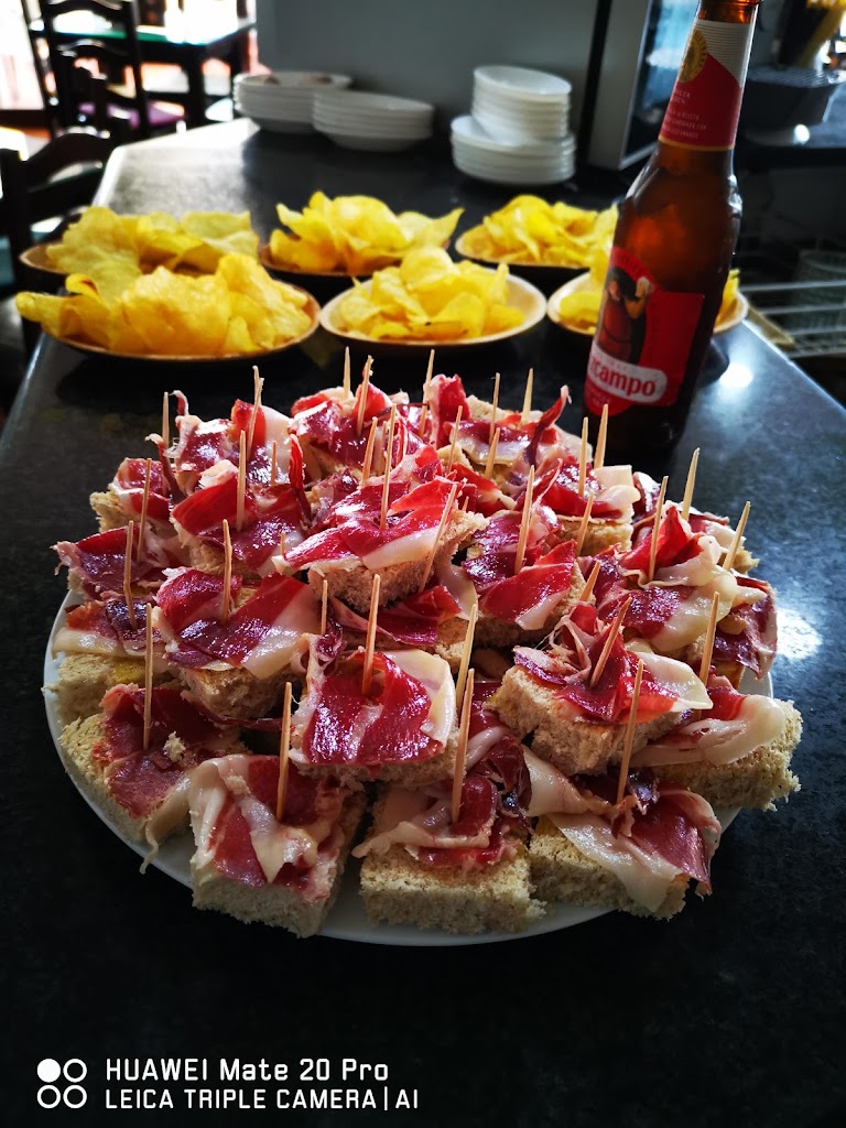 Cerveceria Stop — Comida y bebida