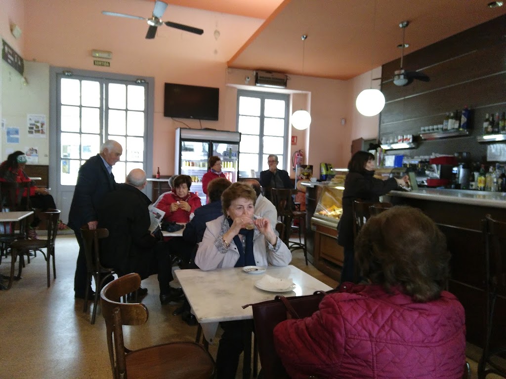 Bar Cafeteria Estacion — Ambiente