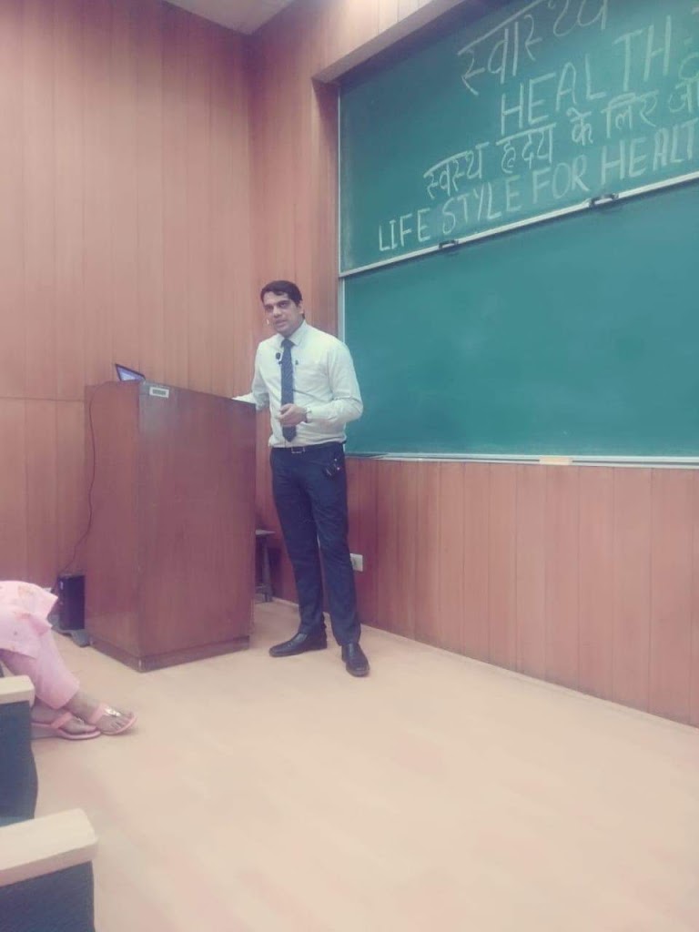 City Heart Clinic ( Dr Rupesh Kaushik MBBS, MD Medicine, DM Cardiology) – By owner in Delhi, Delhi