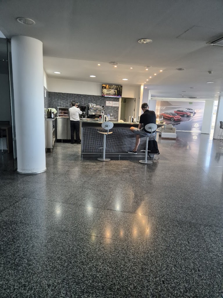 Gilauto Granada - Taller Oficial Volkswagen — Interior