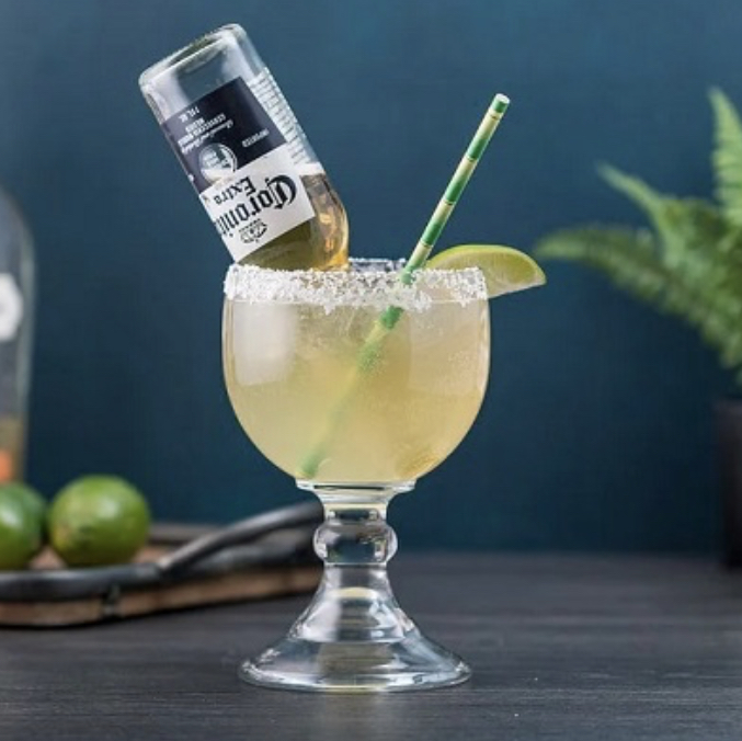  Smith Lake Bar & Grill