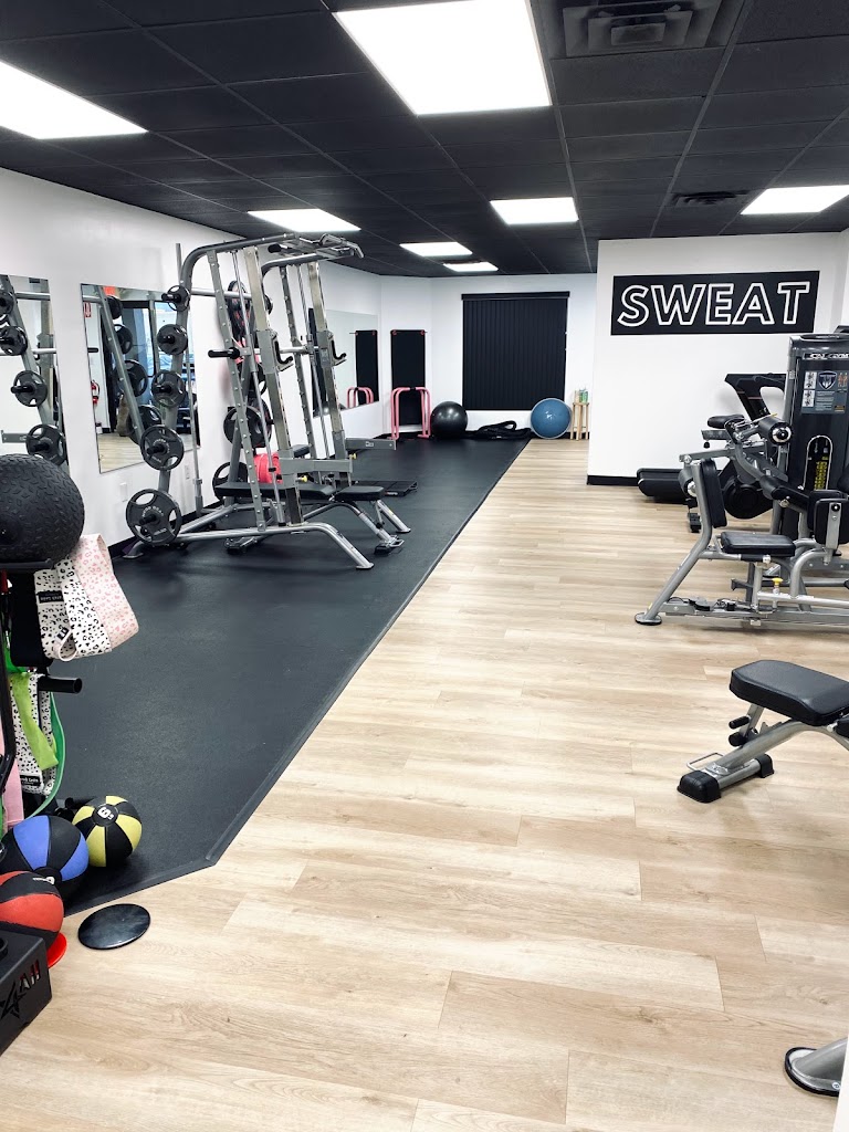  Femmé Revival | Sweat Studio