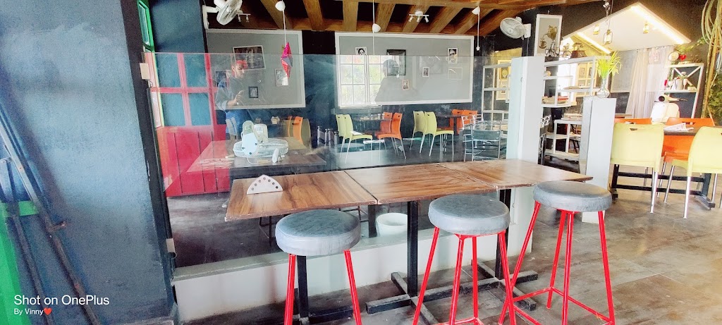 Gurnule Food Court