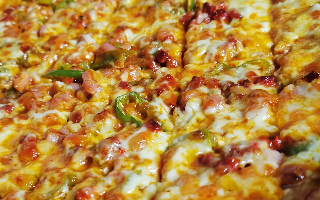 Pizzeria La Forestal — Comida y bebida