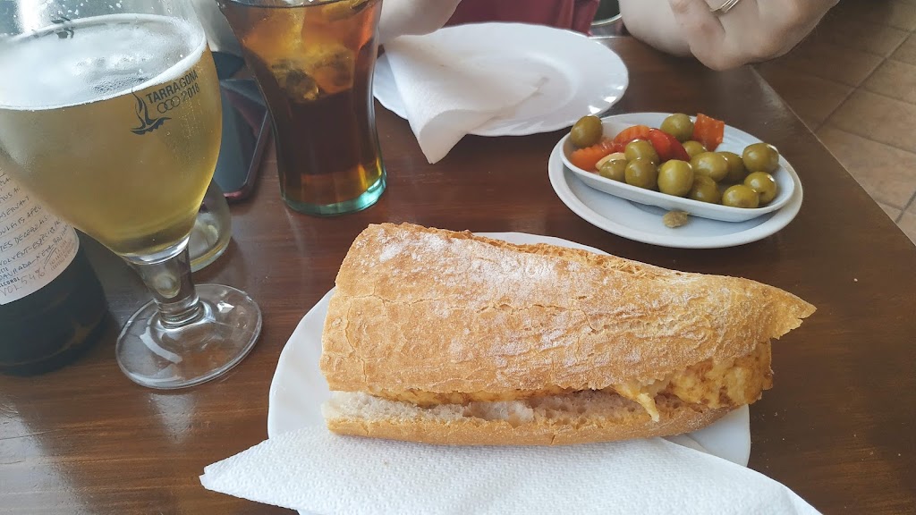 Bar-Cosita Rica — Comida y bebida