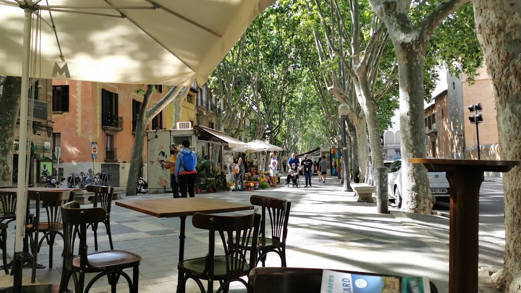 Bar Es Cafeto — Ambiente