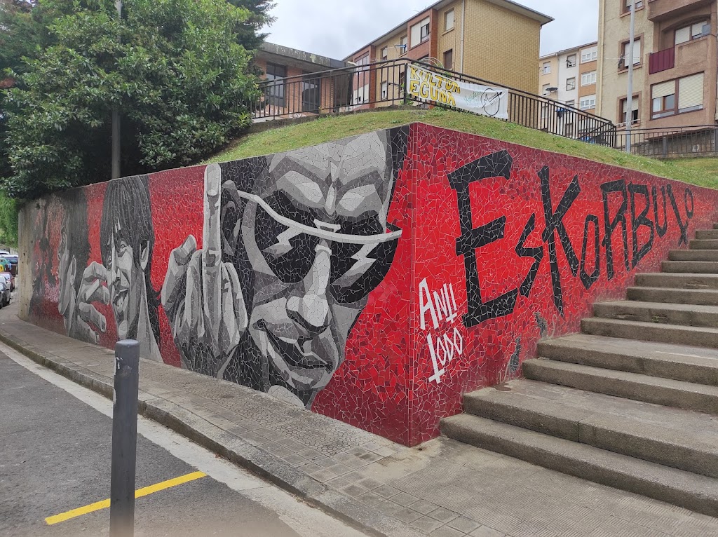 Monumento a Iosu Exposito (Eskorbuto)