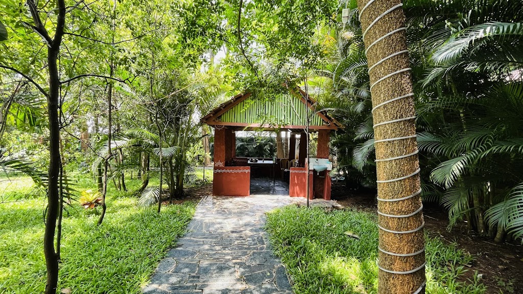 Ela Maheshwari Resort Farm House