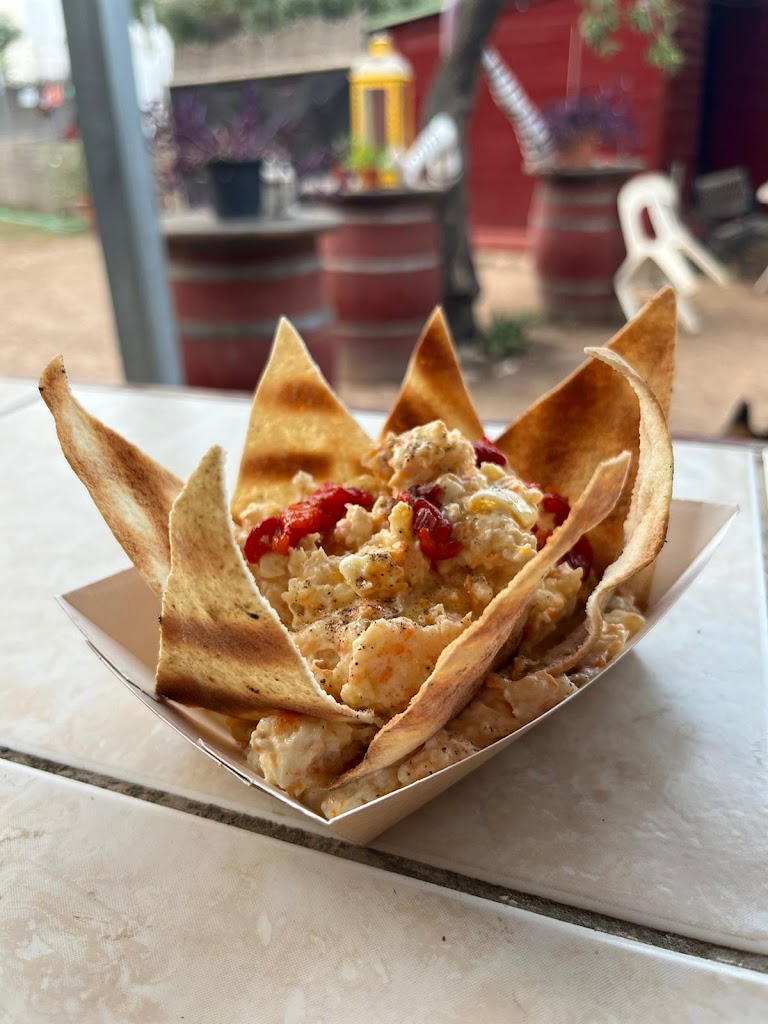 Bluegrass Bar La Traviesa — Comida y bebida