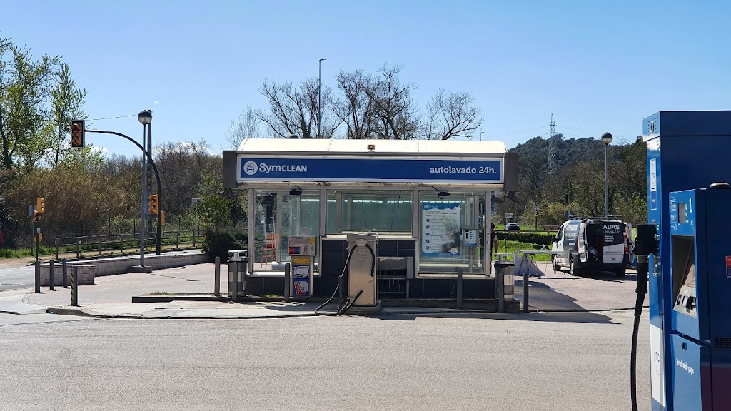 Gasolinera y Supermercado 24 horas Sym Sarria