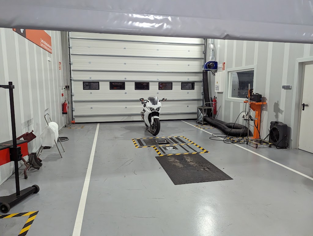 ITV Viladecans Applus — Interior