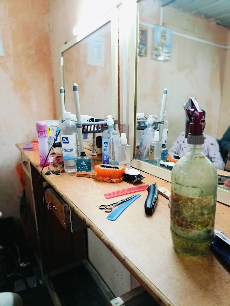 Shri Sant Sena Maharaj Gents Parlour