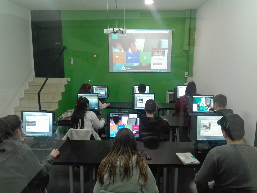 Montauto Autoescola — Del propietario