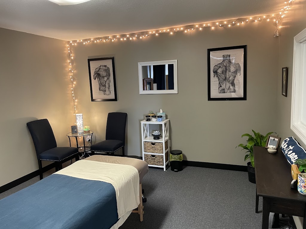Massage therapist in Holden