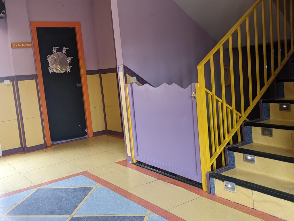 Escuela infantil Ciempozuelos * MIBICHITO — Edificio
