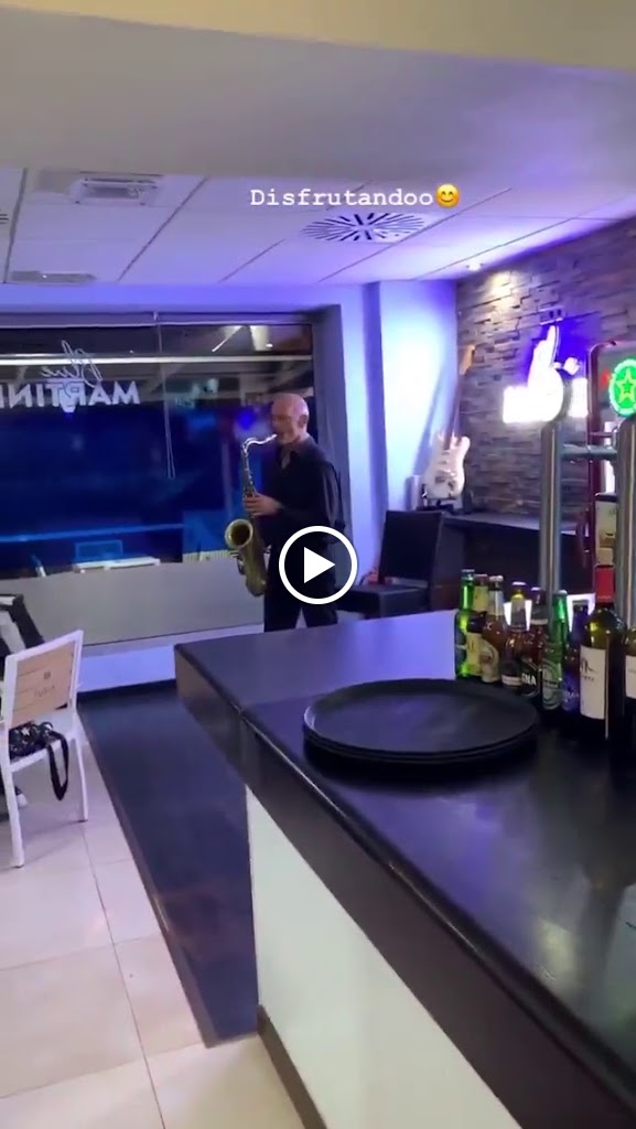 Blue Martini Bar&Restaurante — Videos