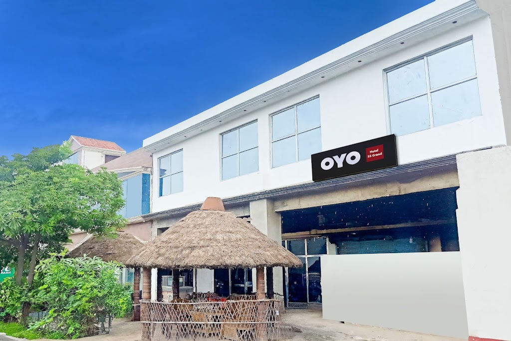Hotel O Ss Grand