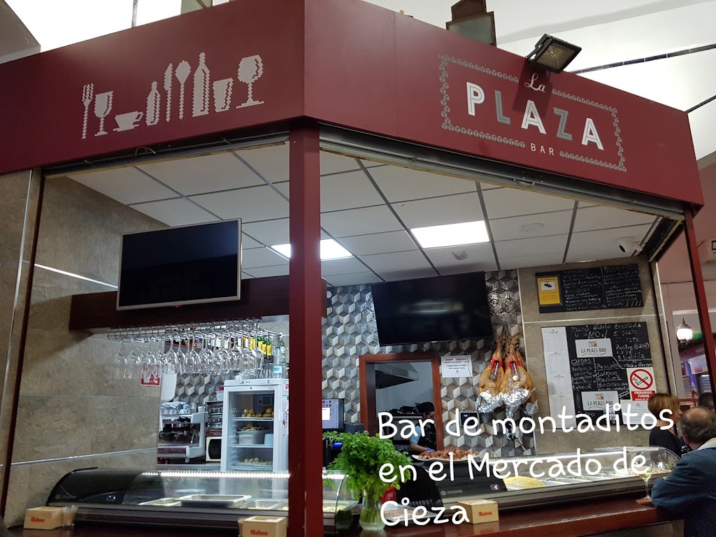 La Plaza Bar