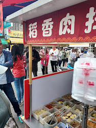 6451116bc4d1698e1a0f9965 的照片