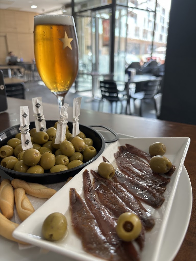 Dehesa Santa Maria | Molins De Rei — Comida y bebida
